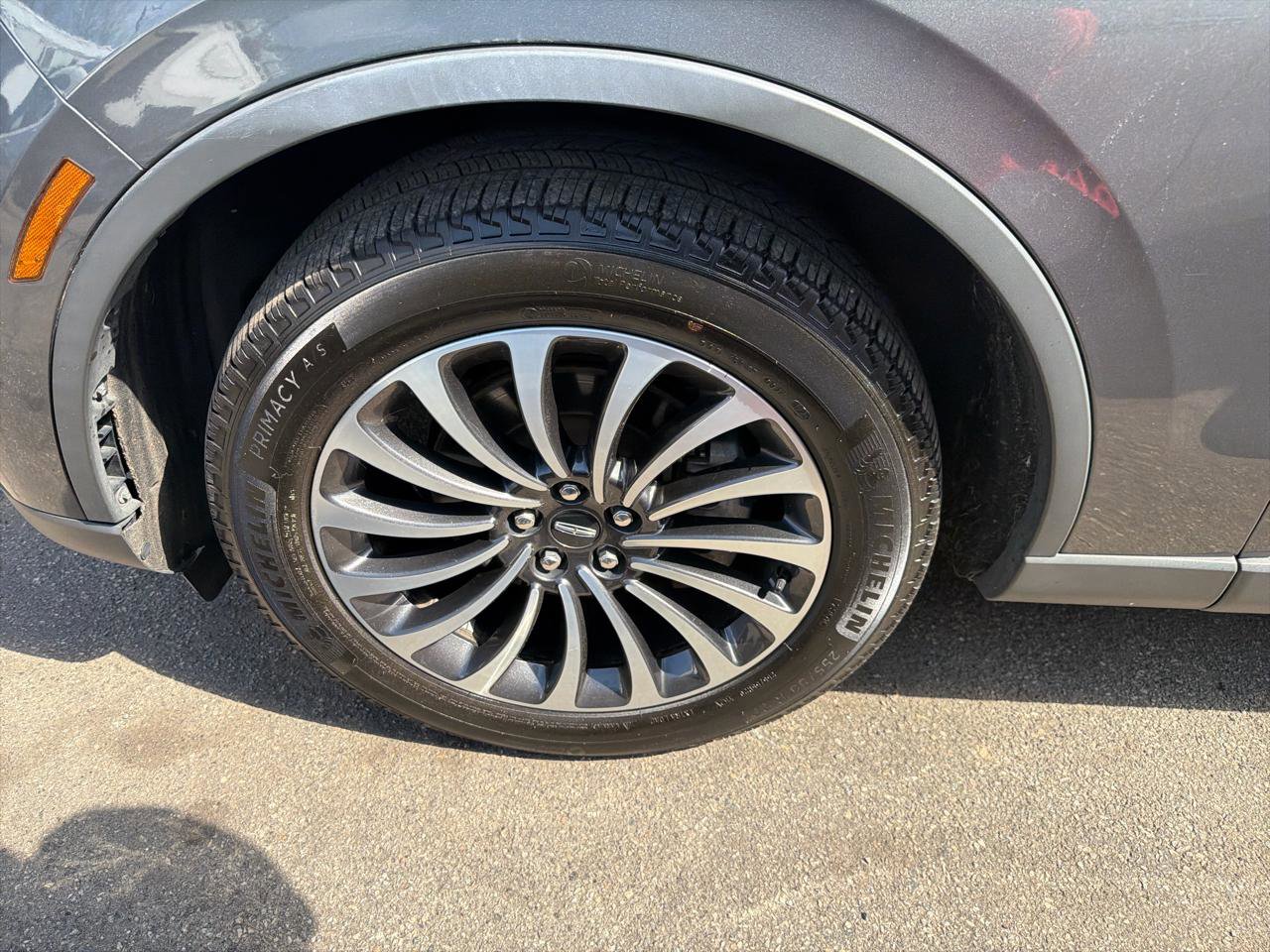 Used 2023 Lincoln Aviator AWD w/ Premium Package image 13