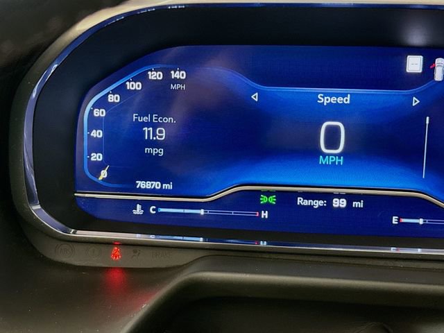 Used 2022 Chevrolet Suburban Z71 w/ Z71 Off-Road Package AWD/4WD image 14