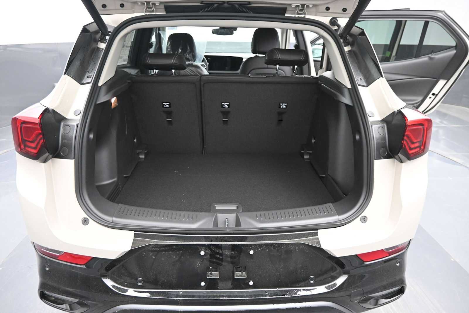 New 2026 Buick Encore GX Sport Touring w/ Studio Series AWD/4WD image 13