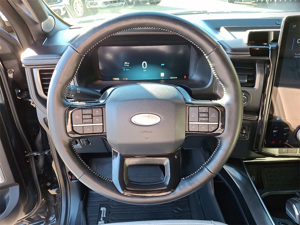 Used 2023 Ford F150 Lightning Platinum image 19