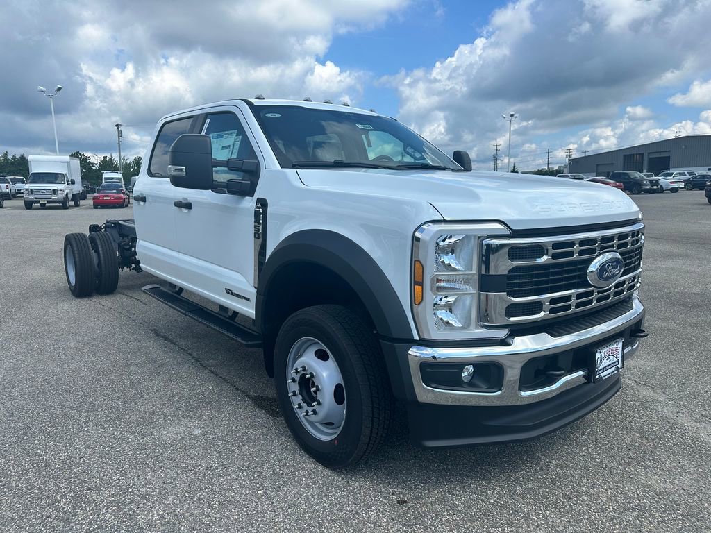 New 2025 Ford F450 XL w/ XL Chrome Package