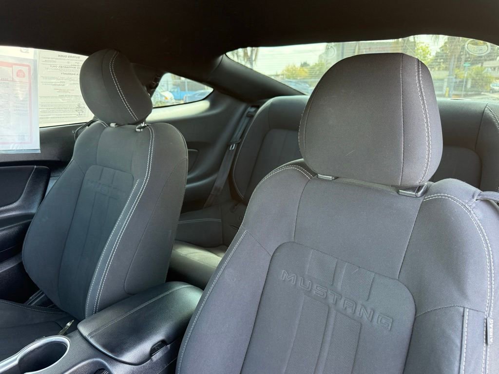 Used 2021 Ford Mustang Coupe RWD image 21