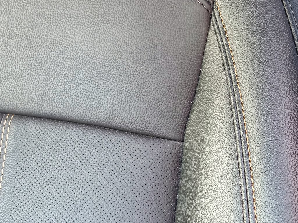 Used 2024 Chevrolet Equinox Premier w/ LPO, Floor Liner Package AWD/4WD image 55