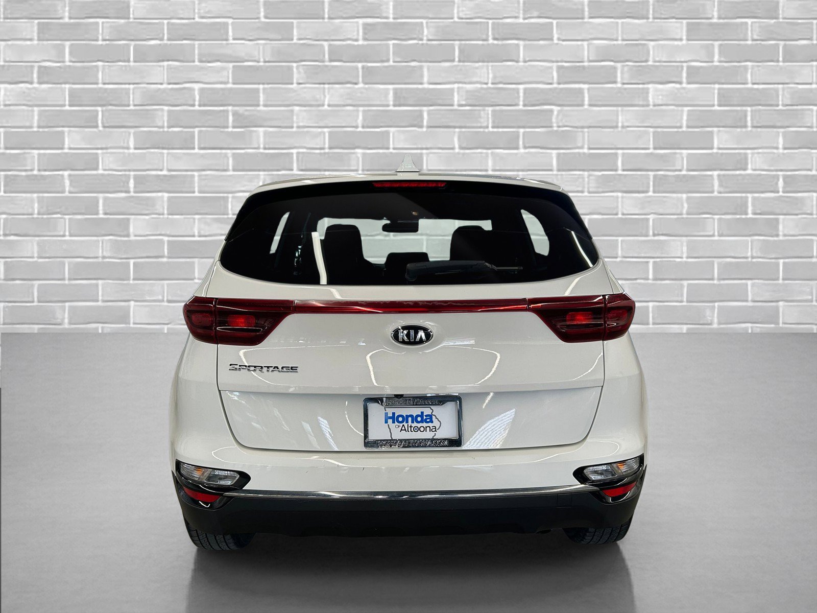 Used 2020 Kia Sportage LX image 4