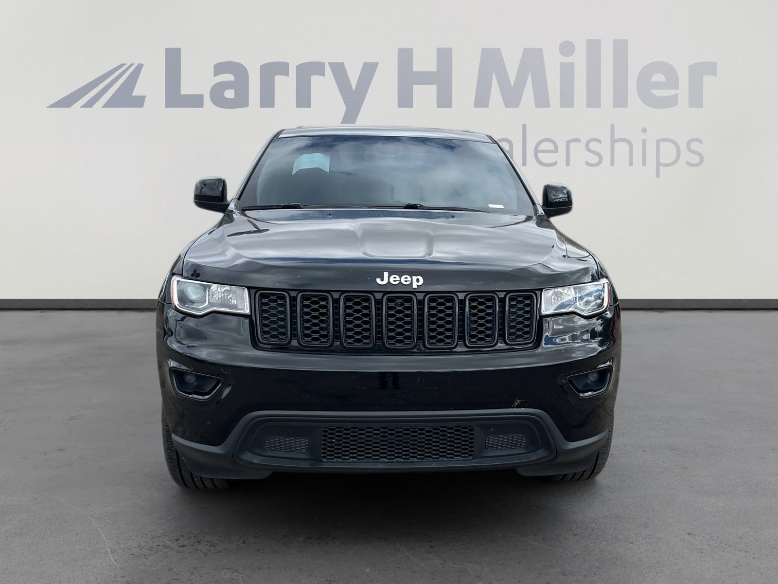 Certified 2022 Jeep Grand Cherokee Laredo E image 8