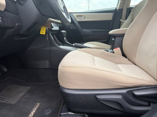 Used 2015 Toyota Corolla LE FWD image 14