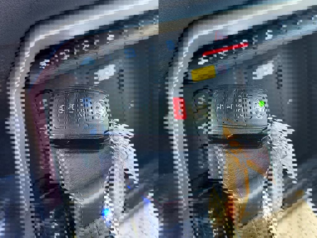 Used 2024 Toyota Tundra Limited image 31