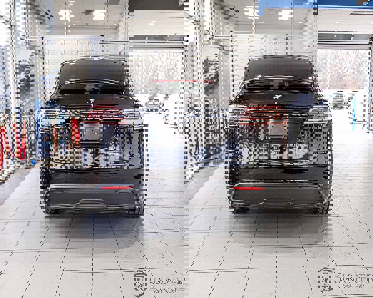 Used 2022 Tesla Model X image 15