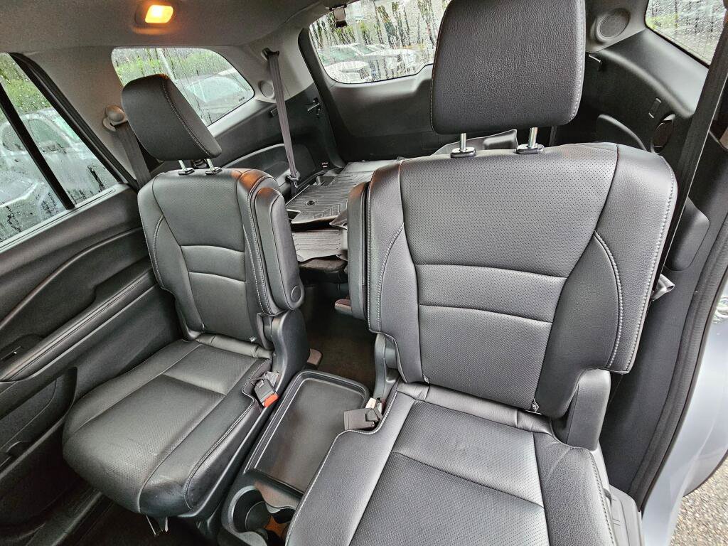 Certified 2017 Honda Pilot Elite image 19
