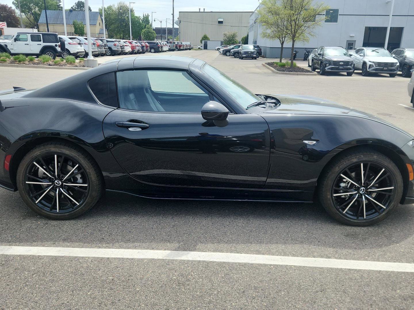 Used 2025 MAZDA MX-5 Miata RF Grand Touring RWD image 3