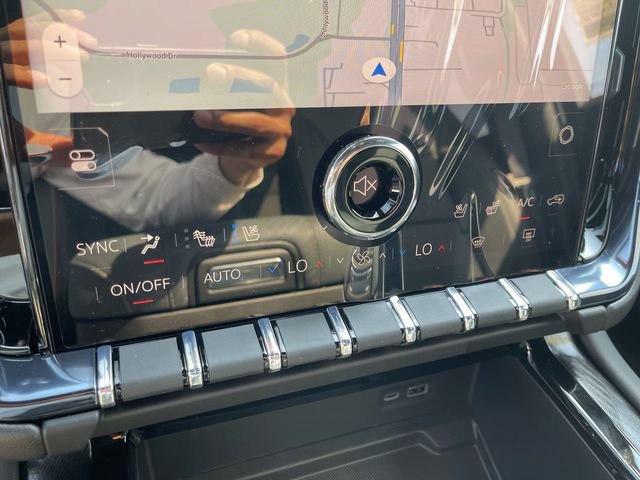 New 2026 GMC Yukon XL AT4 w/ AT4 Premium Plus Package AWD/4WD image 19