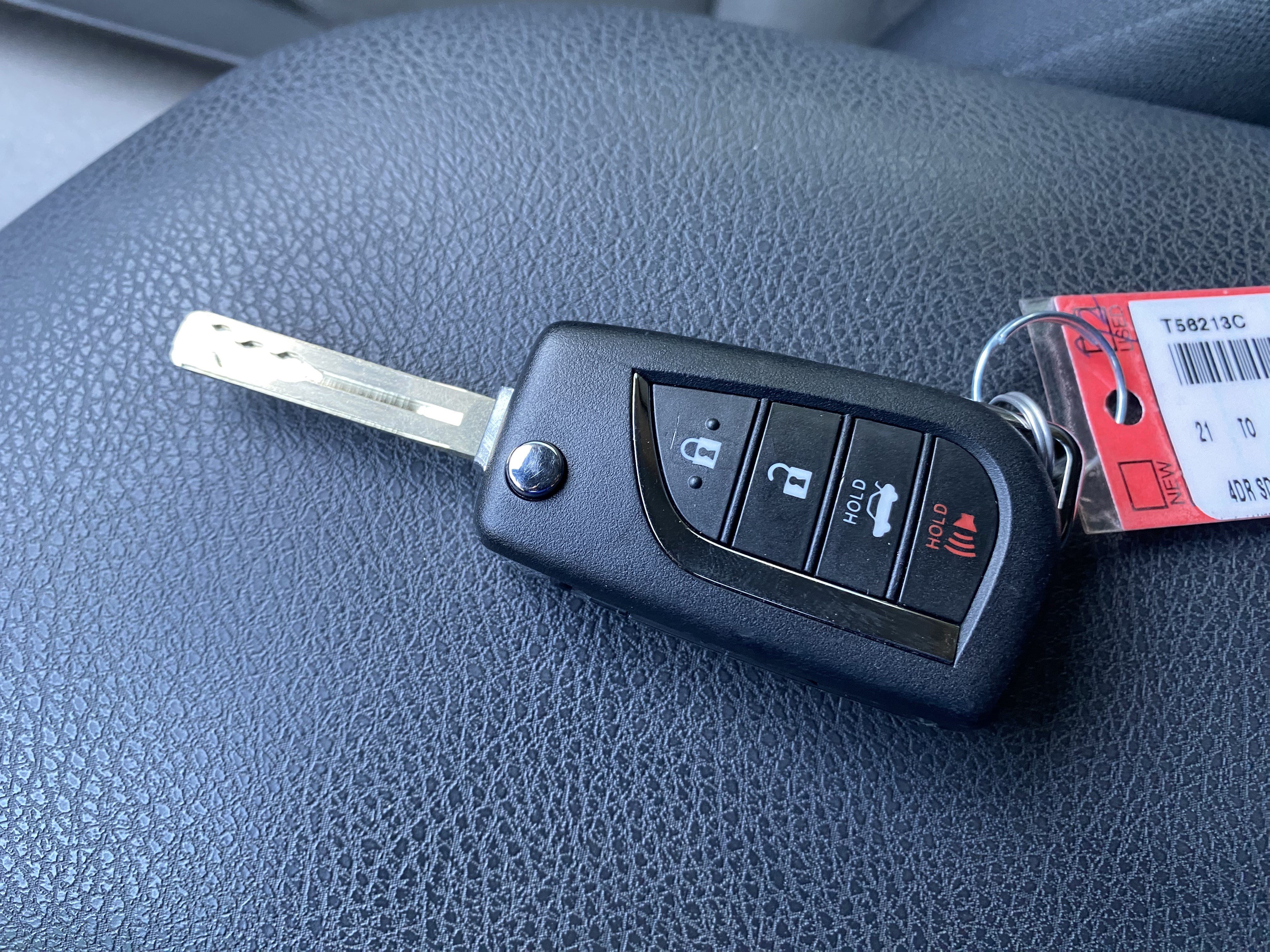 Used 2021 Toyota Camry LE FWD image 35