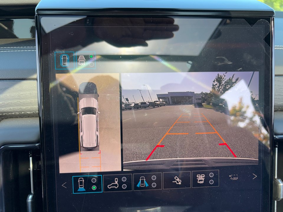 New 2026 GMC Yukon XL AT4 Ultimate AWD/4WD image 19