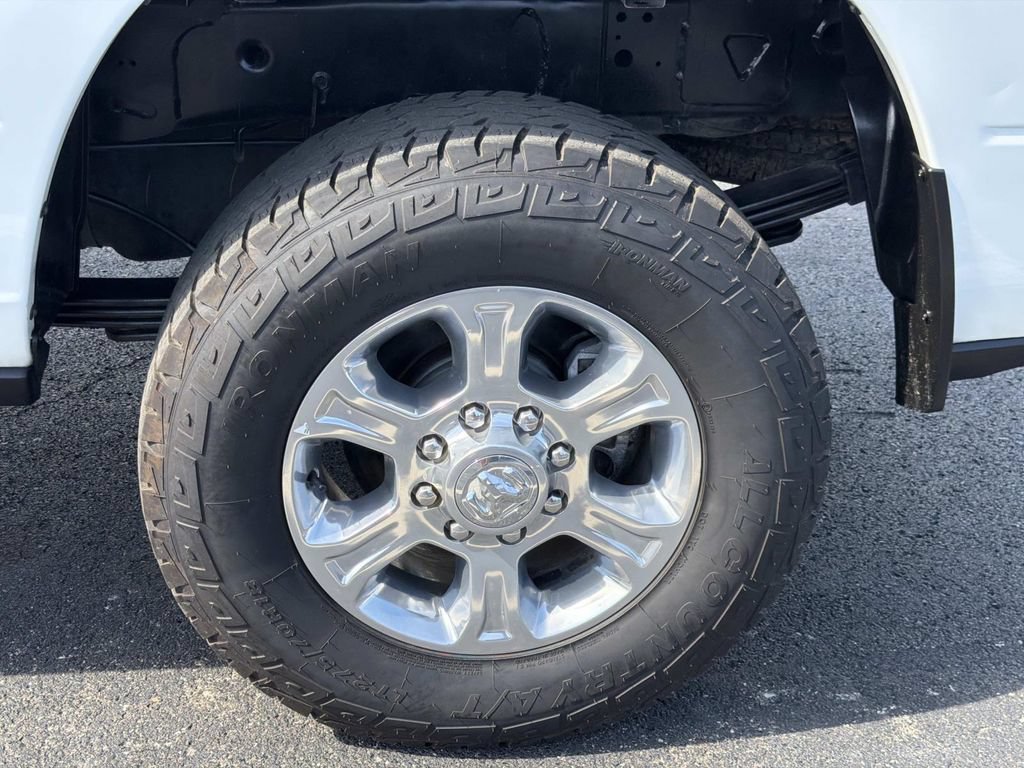 Used 2024 RAM 3500 Big Horn AWD/4WD image 10