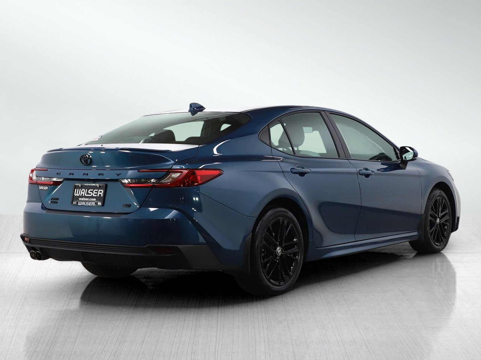 Used 2026 Toyota Camry SE w/ Multimedia Upgrade Package image 5