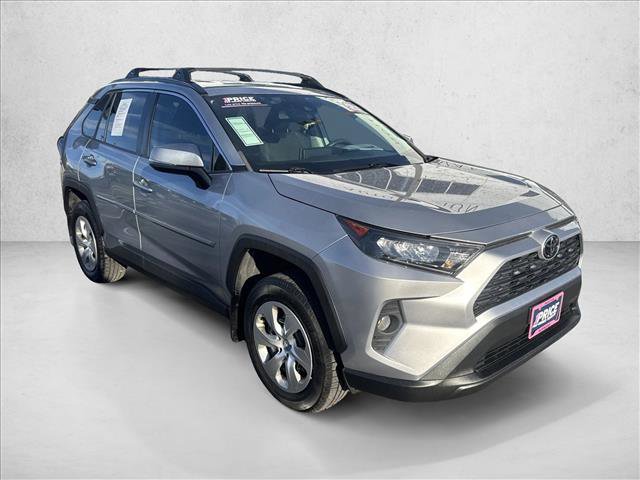 Used 2021 Toyota RAV4 LE image 7