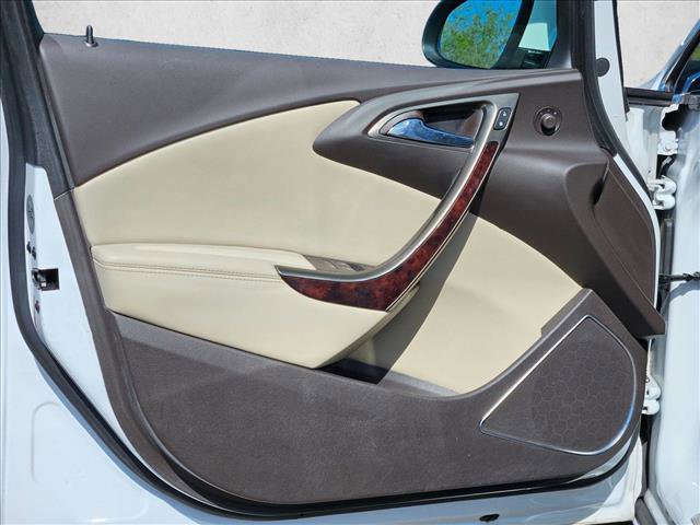 Used 2017 Buick Verano Sport Touring image 10