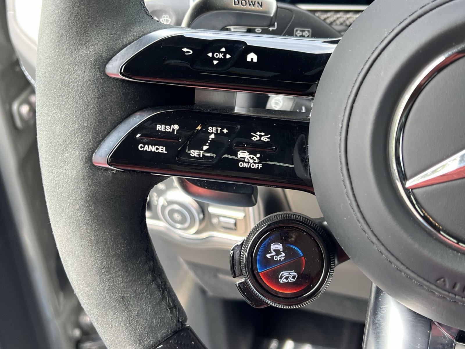 Certified 2026 Mercedes-Benz G 63 AMG 4MATIC image 37