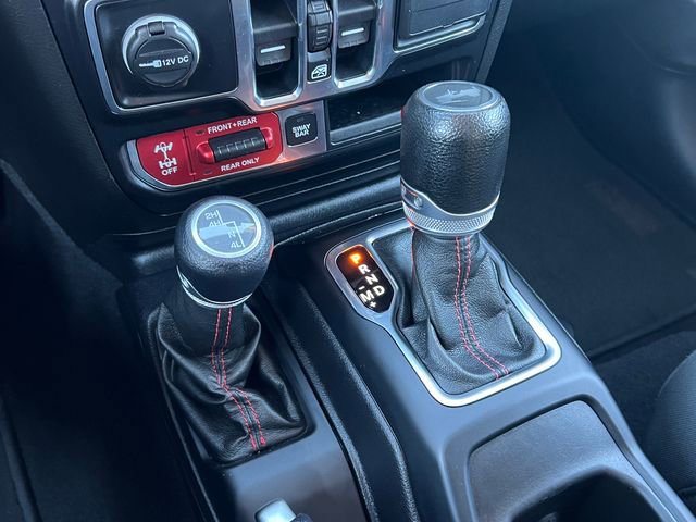 Used 2020 Jeep Wrangler Unlimited Rubicon w/ Uconnect 4C Nav & Sound Group image 27