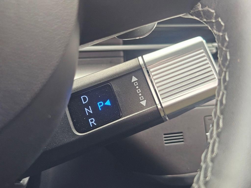 Certified 2025 Hyundai Kona SEL AWD/4WD image 19