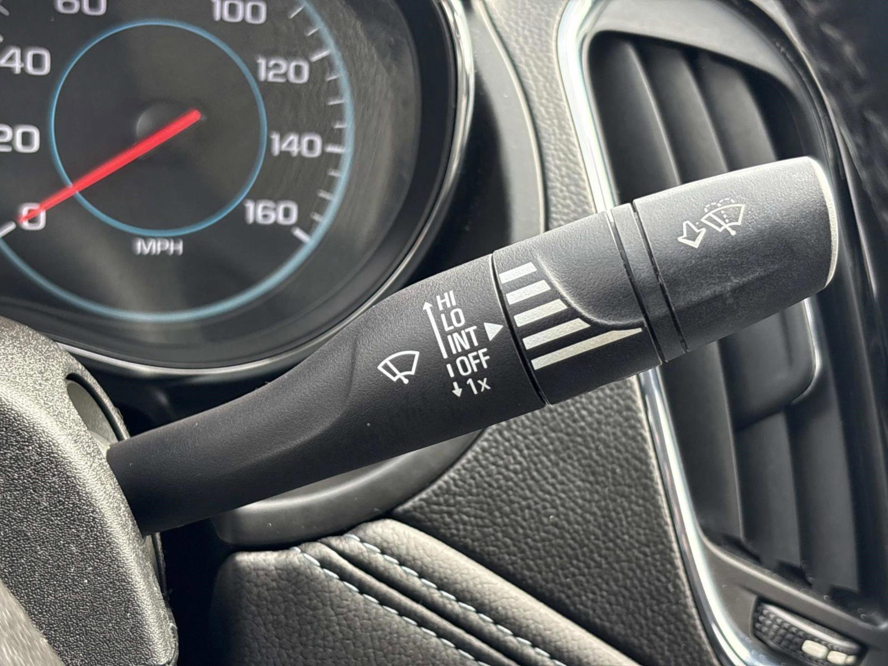 Used 2017 Chevrolet Cruze Premier image 28