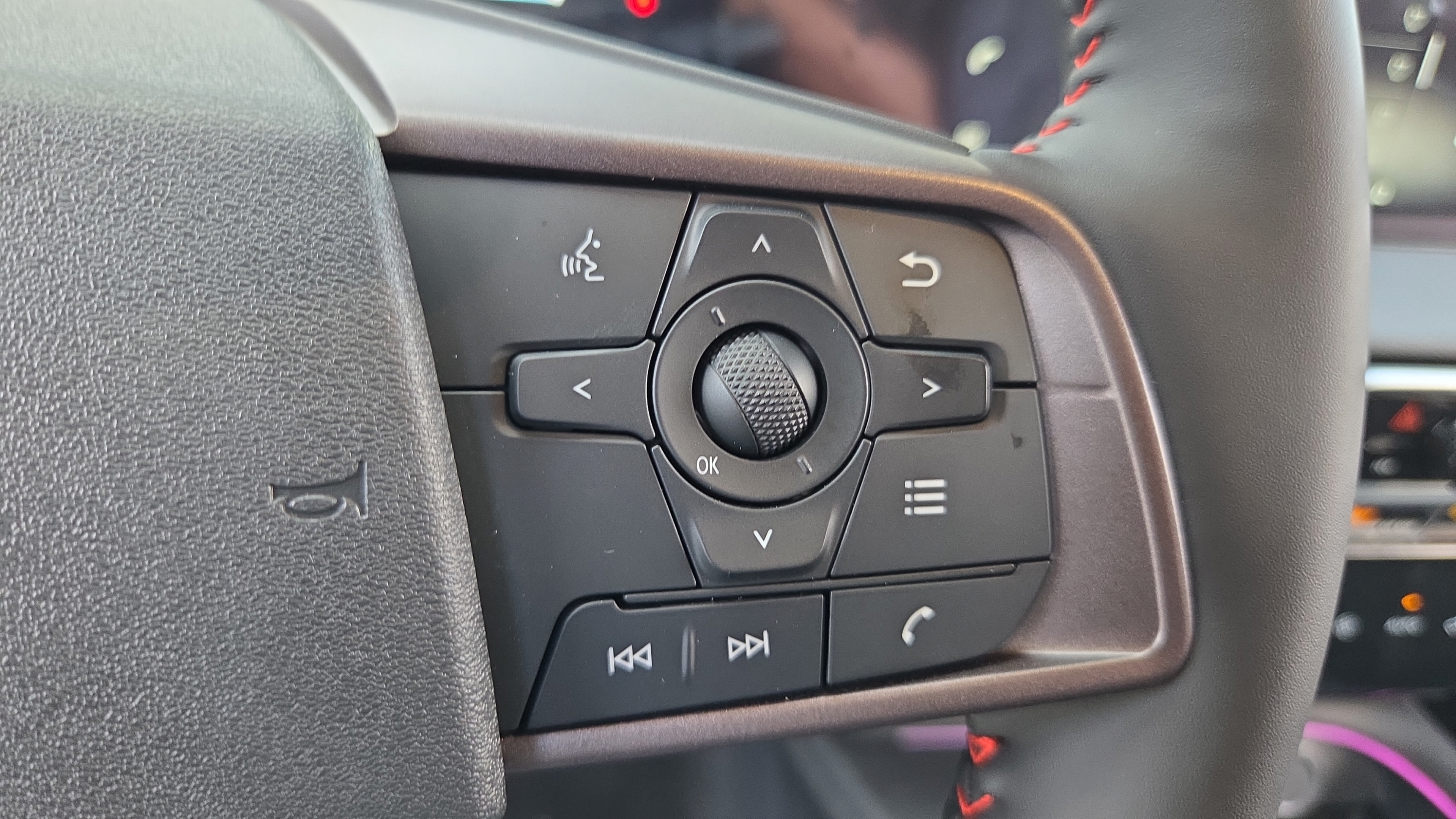 New 2027 Nissan Sentra SR w/ SR Premium Package FWD image 25