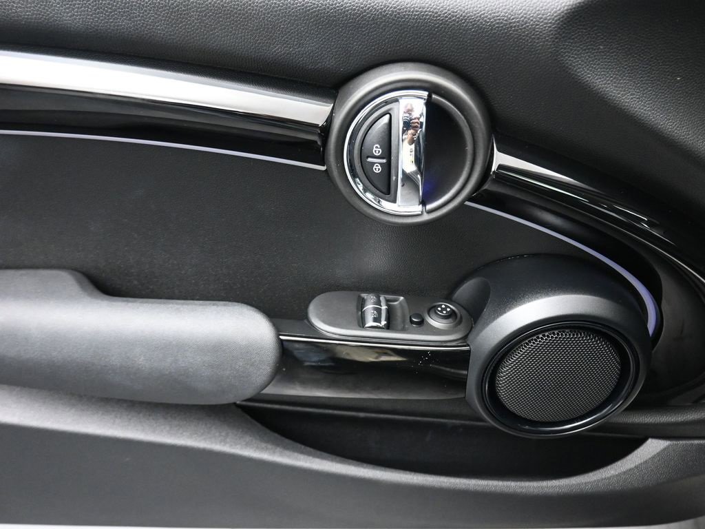 Used 2022 MINI Cooper S image 10