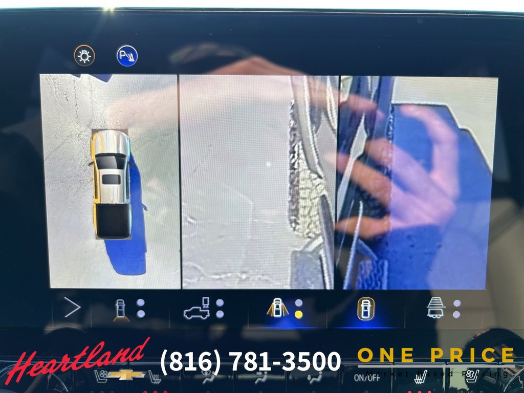 Used 2024 Chevrolet Colorado ZR2 w/ ZR2 Convenience Package III image 35