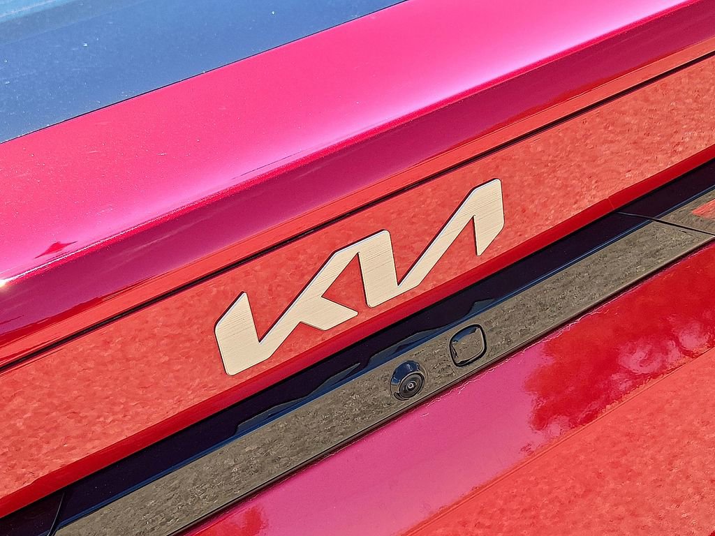 Used 2025 Kia K4 LXS FWD image 12