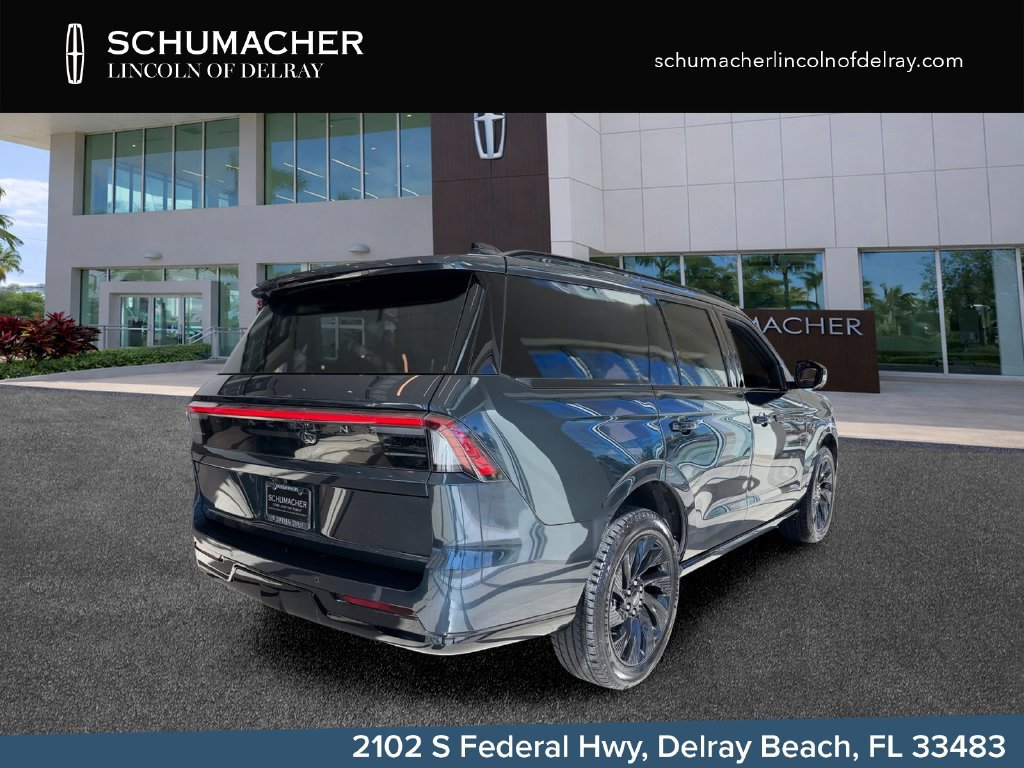 New 2026 Lincoln Navigator Reserve w/ Jet Appearance Package AWD/4WD image 7
