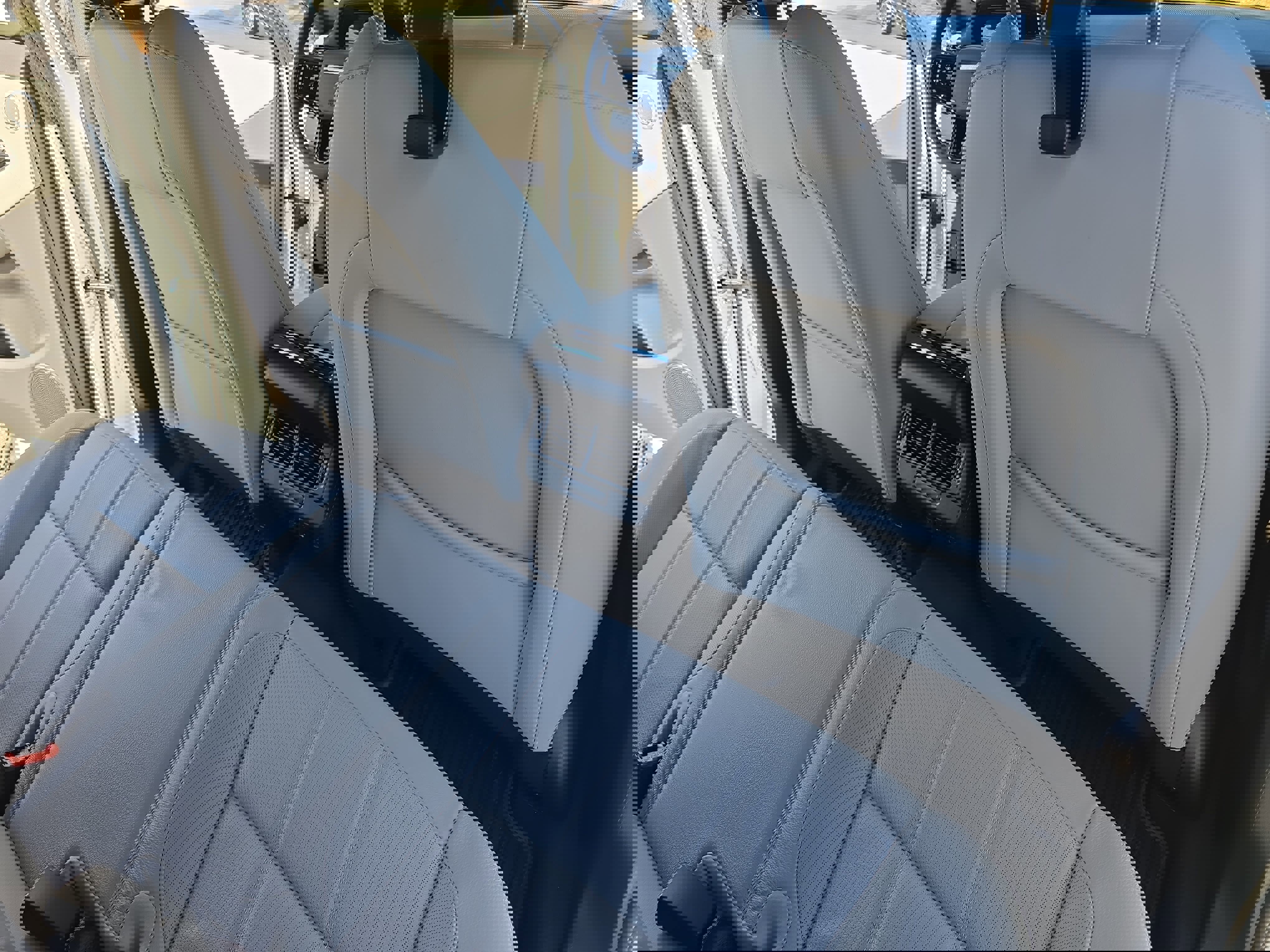 New 2026 Land Rover Range Rover Evoque S image 11