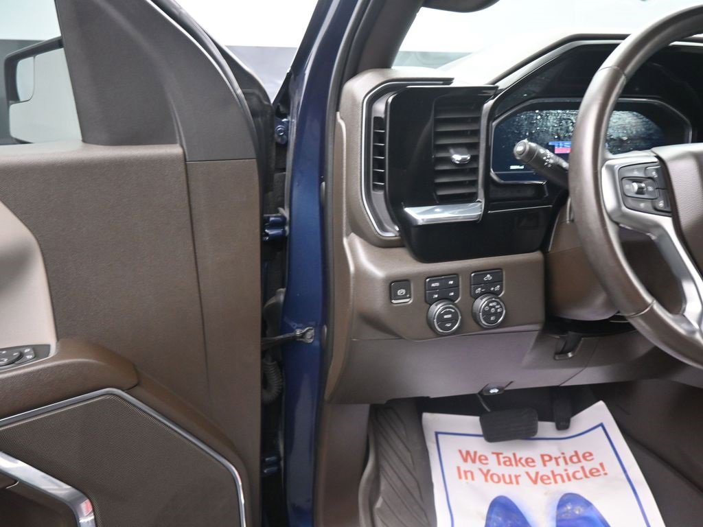 Used 2023 Chevrolet Silverado 1500 LT Trail Boss image 5