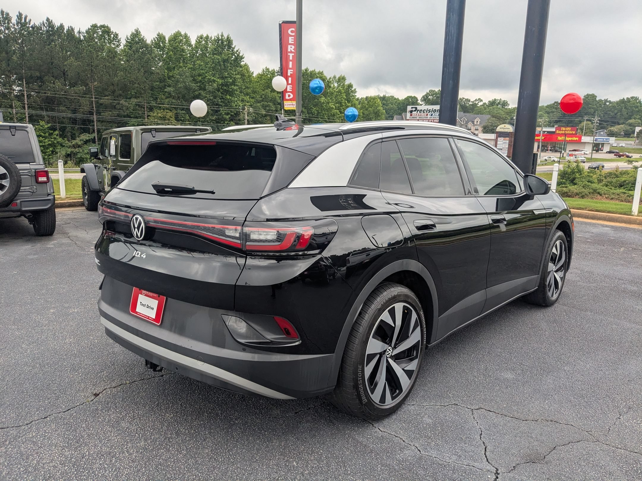 Used 2021 Volkswagen ID.4 Pro S w/ Gradient Package AWD/4WD image 5