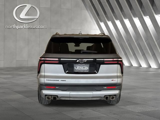 Used 2025 Chevrolet Traverse Z71 w/ Enhanced Driving Package AWD/4WD image 28