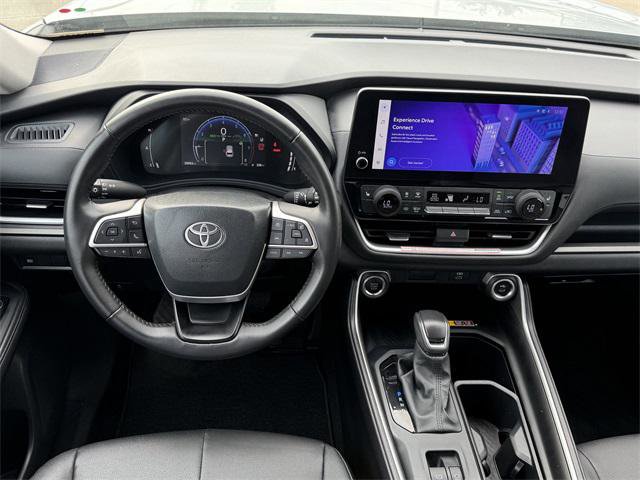 Certified 2025 Toyota Grand Highlander FWD image 10