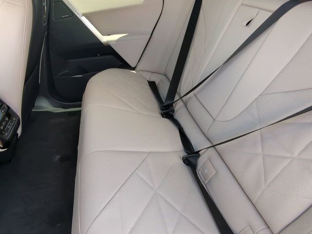 Used 2025 BMW iX xDrive50 w/ Convenience Package image 17