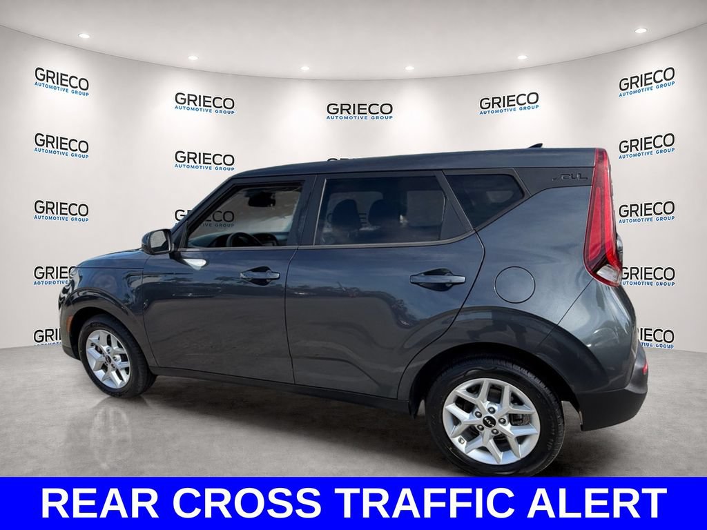 Used 2022 Kia Soul LX w/ Technology Package FWD image 5