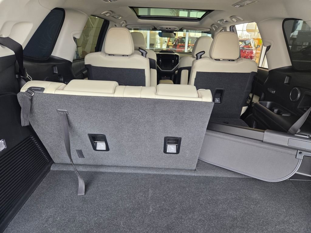 Used 2024 Subaru Ascent Limited w/ Technology Package image 13