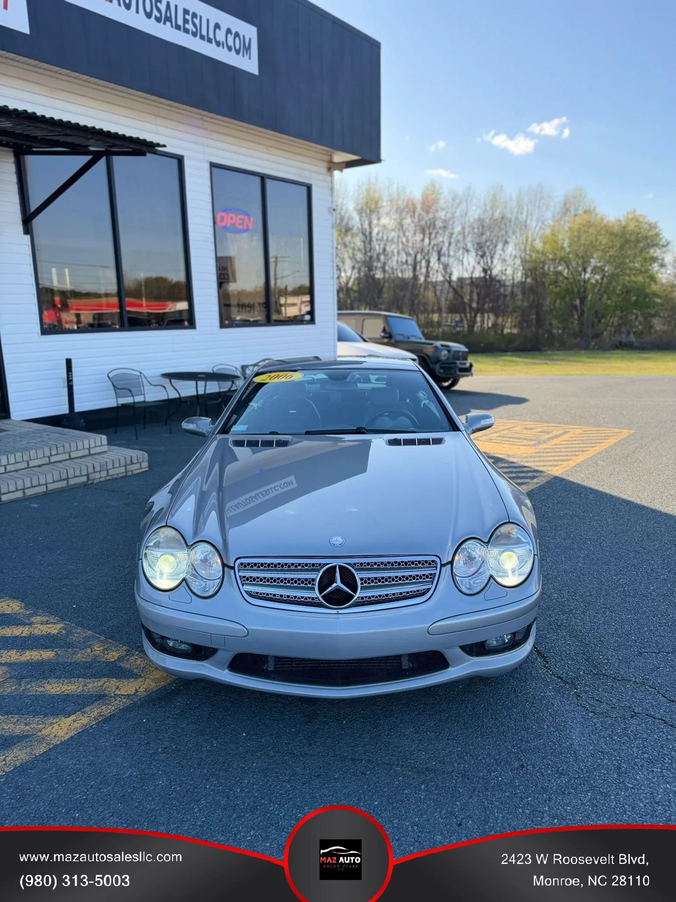 Used 2006 Mercedes-Benz SL 55 AMG SL 55 AMG Roadster 2D image 2