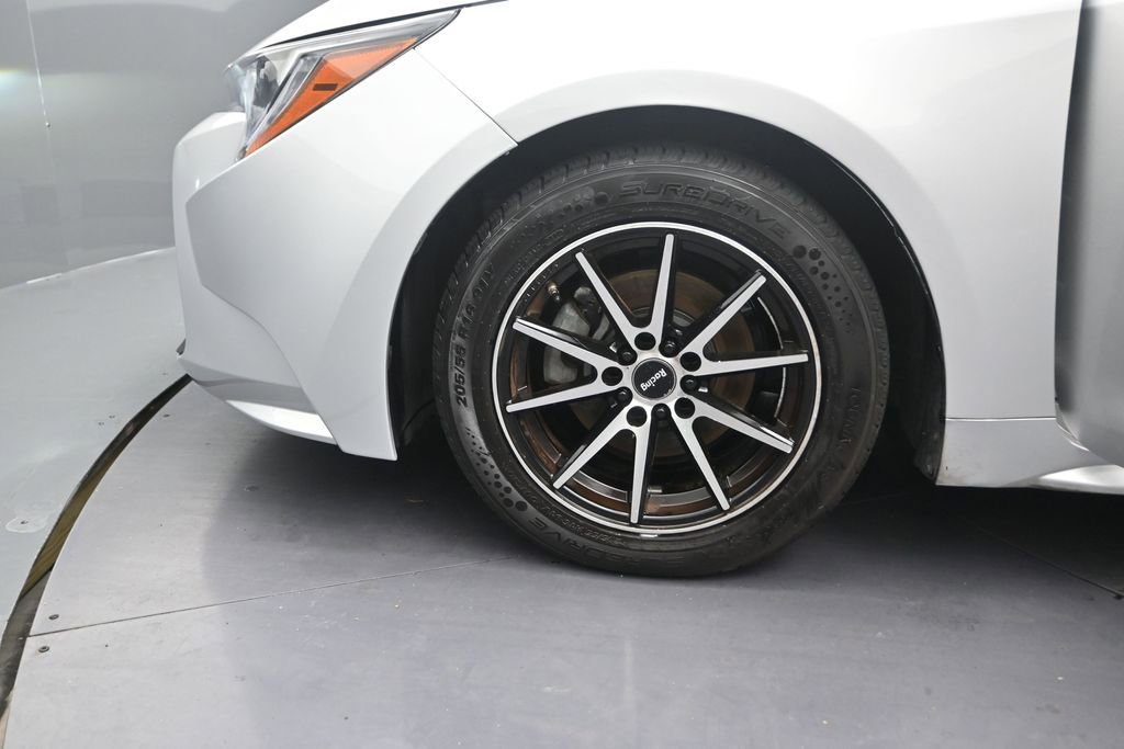 Used 2022 Toyota Corolla LE FWD image 13