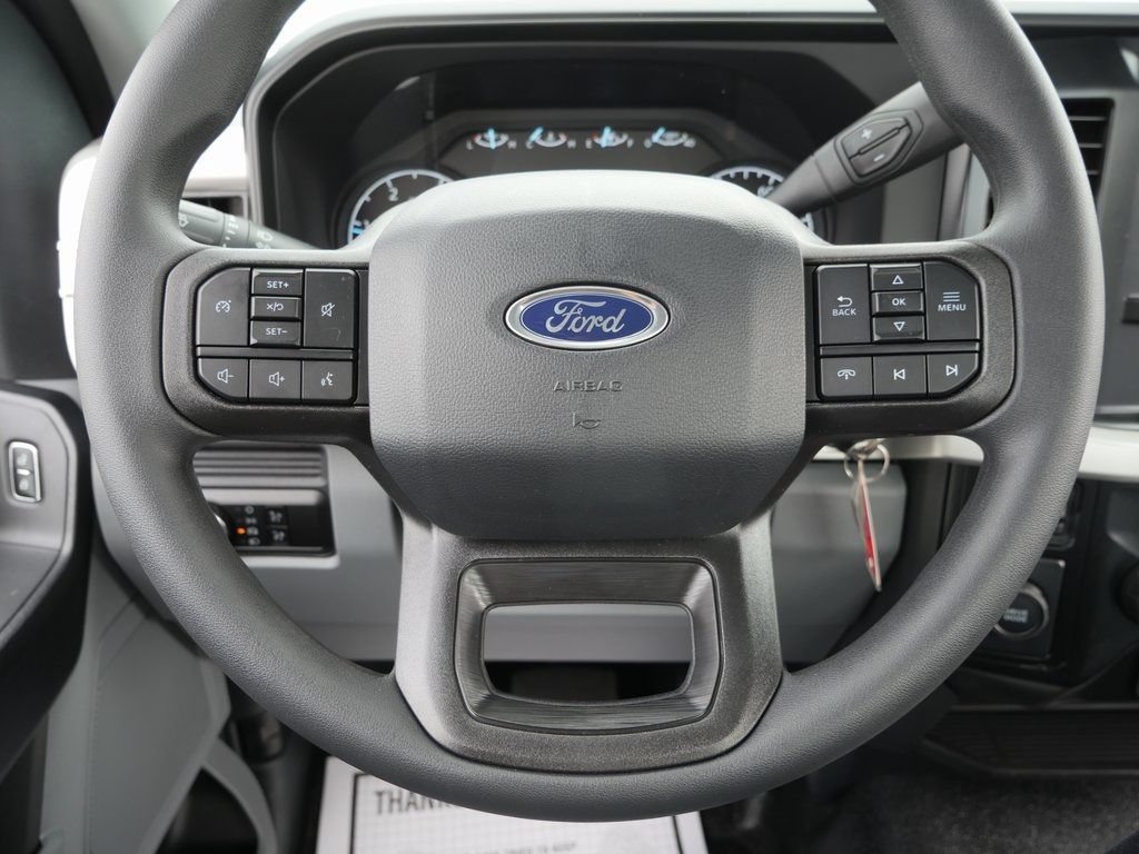 New 2025 Ford F250 XL w/ XL Driver Assist Package RWD image 22
