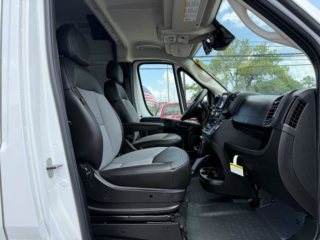 Used 2025 RAM ProMaster 3500 w/ Safety Group FWD image 22