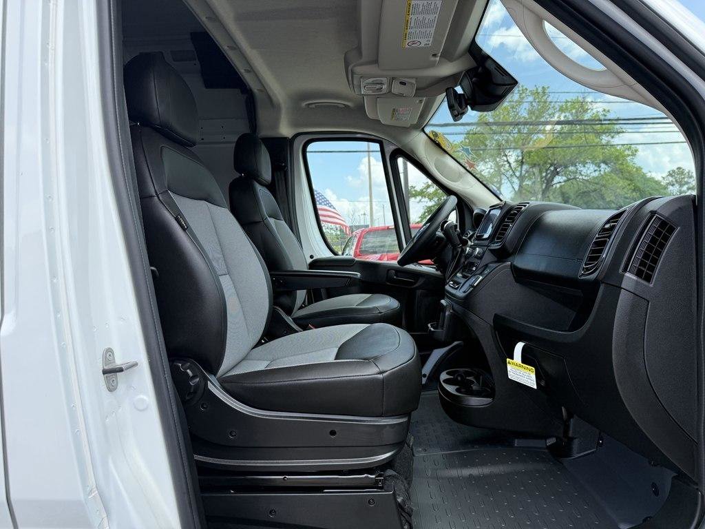 Used 2025 RAM ProMaster 3500 w/ Safety Group FWD image 22