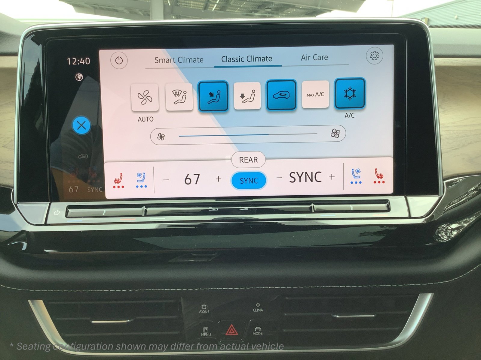 New 2026 Volkswagen Atlas SE image 24