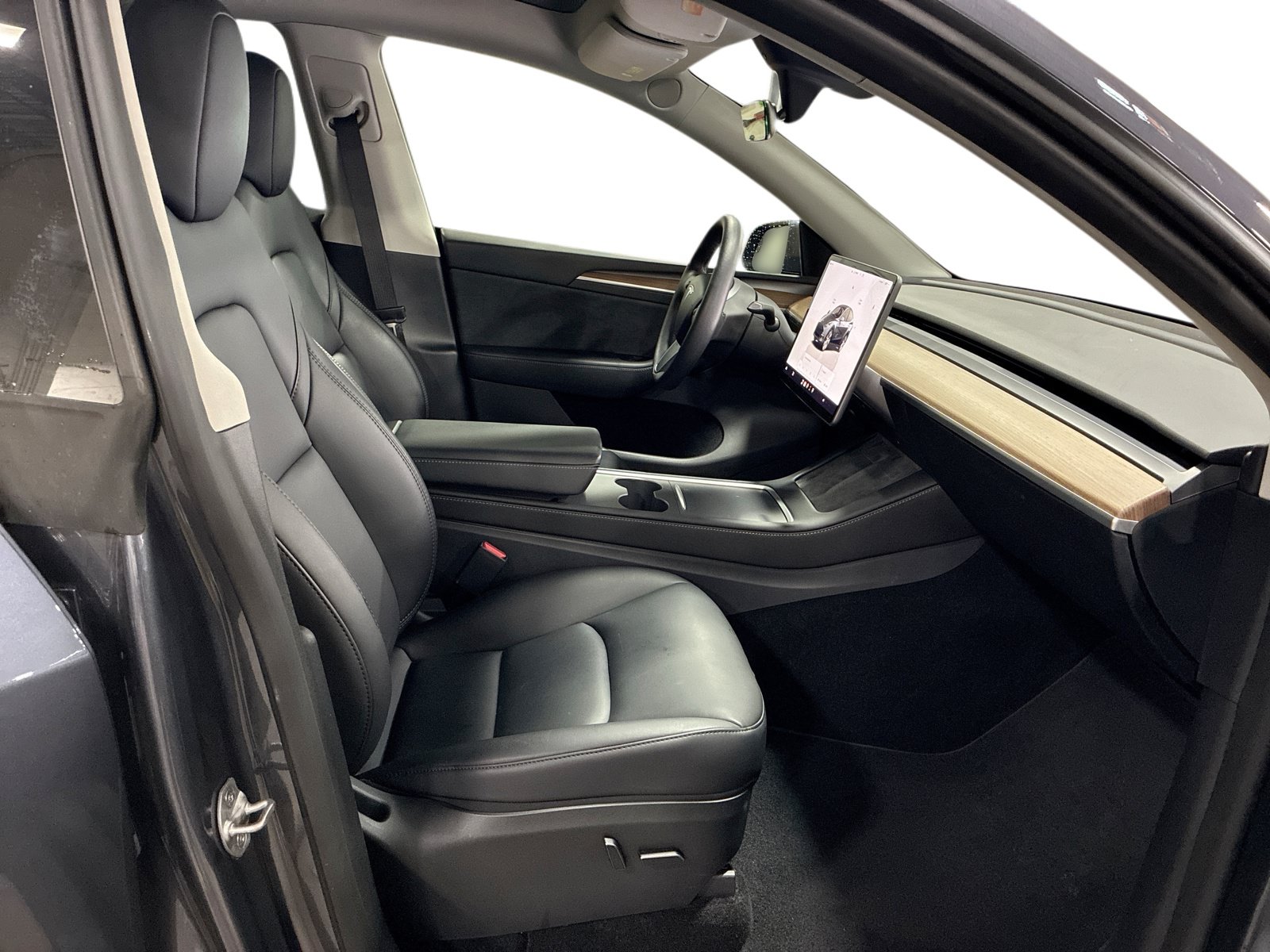 Certified 2023 Tesla Model Y Long Range AWD/4WD image 13