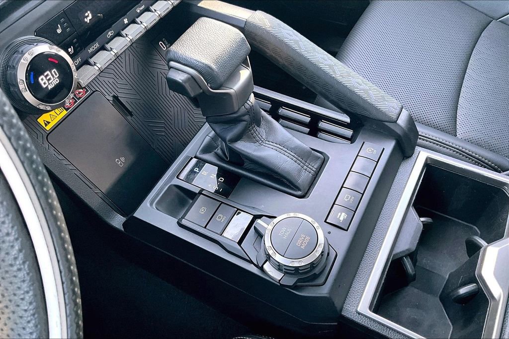 Used 2024 Toyota Tacoma Limited image 17