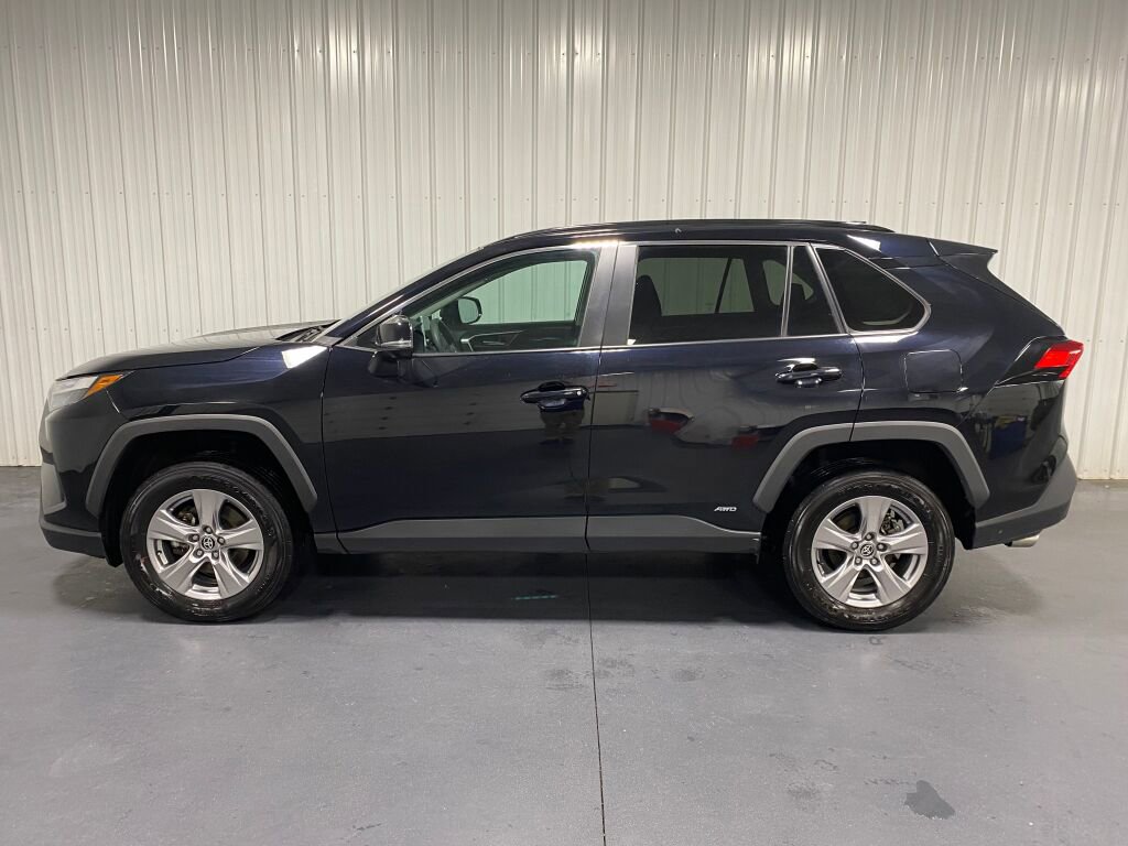 Used 2023 Toyota RAV4 XLE image 18