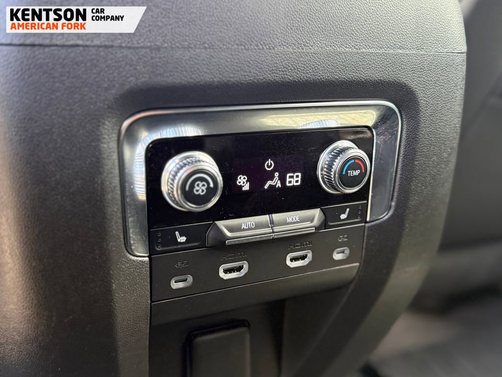 Used 2024 GMC Yukon XL Denali w/ Advanced Technology Package AWD/4WD image 36