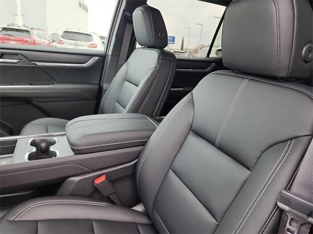 New 2026 GMC Acadia Elevation w/ Super Cruise Package FWD image 14