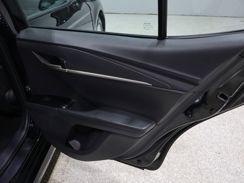 Used 2025 Toyota Camry LE image 21